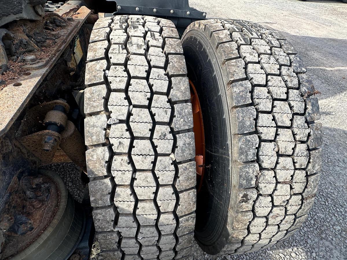 Used 2012 FREIGHTLINER Cascadia 125