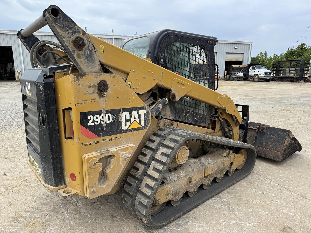 Used 2018 CATERPILLAR 299D2