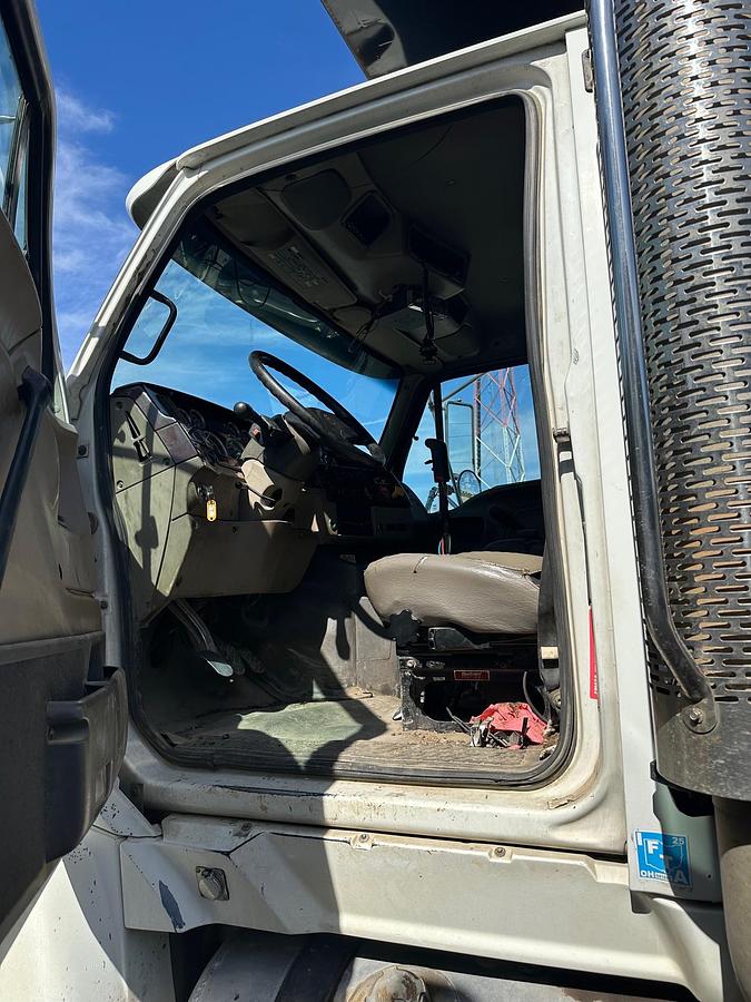 Used 2007 STERLING L9500