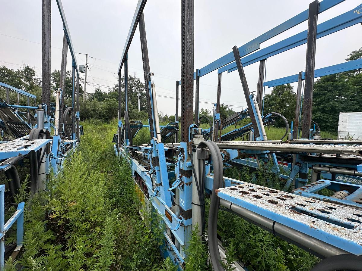 Used 2015 VOLVO VAH Auto Hauler