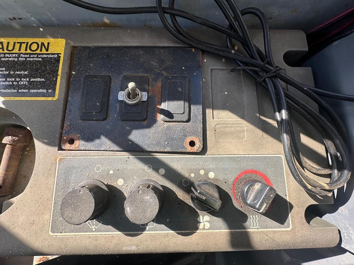 Used 1996 DEERE 444G