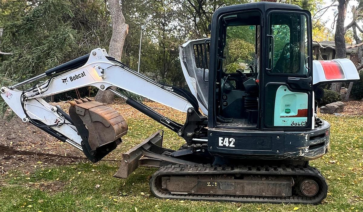 Used 2015 BOBCAT e42