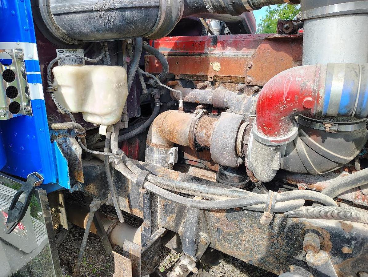 Used 2002 PETERBILT 379