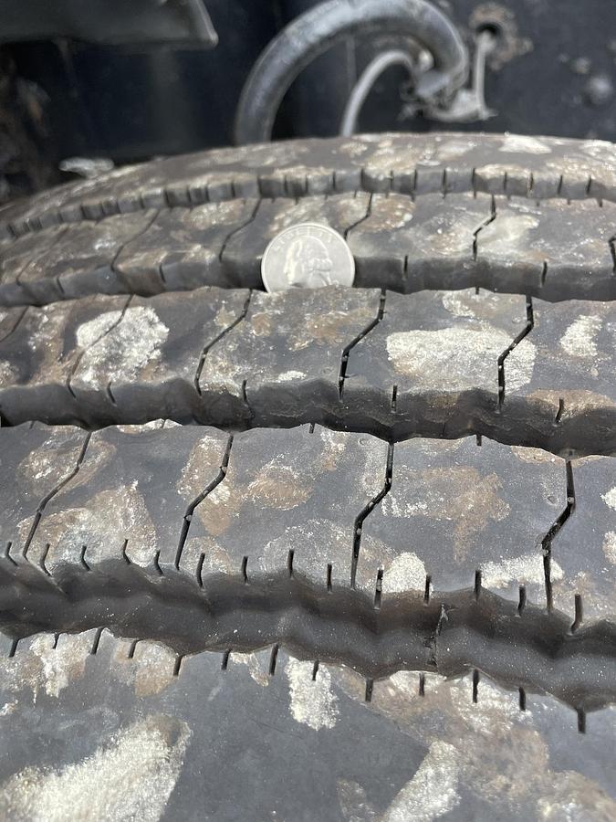 Used 2013 FREIGHTLINER Cascadia Septic Truck