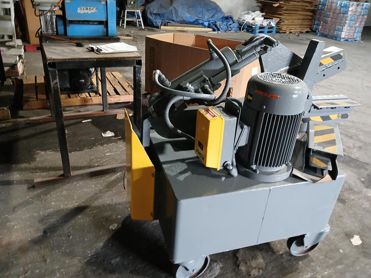 Used 2015 330SHEAR