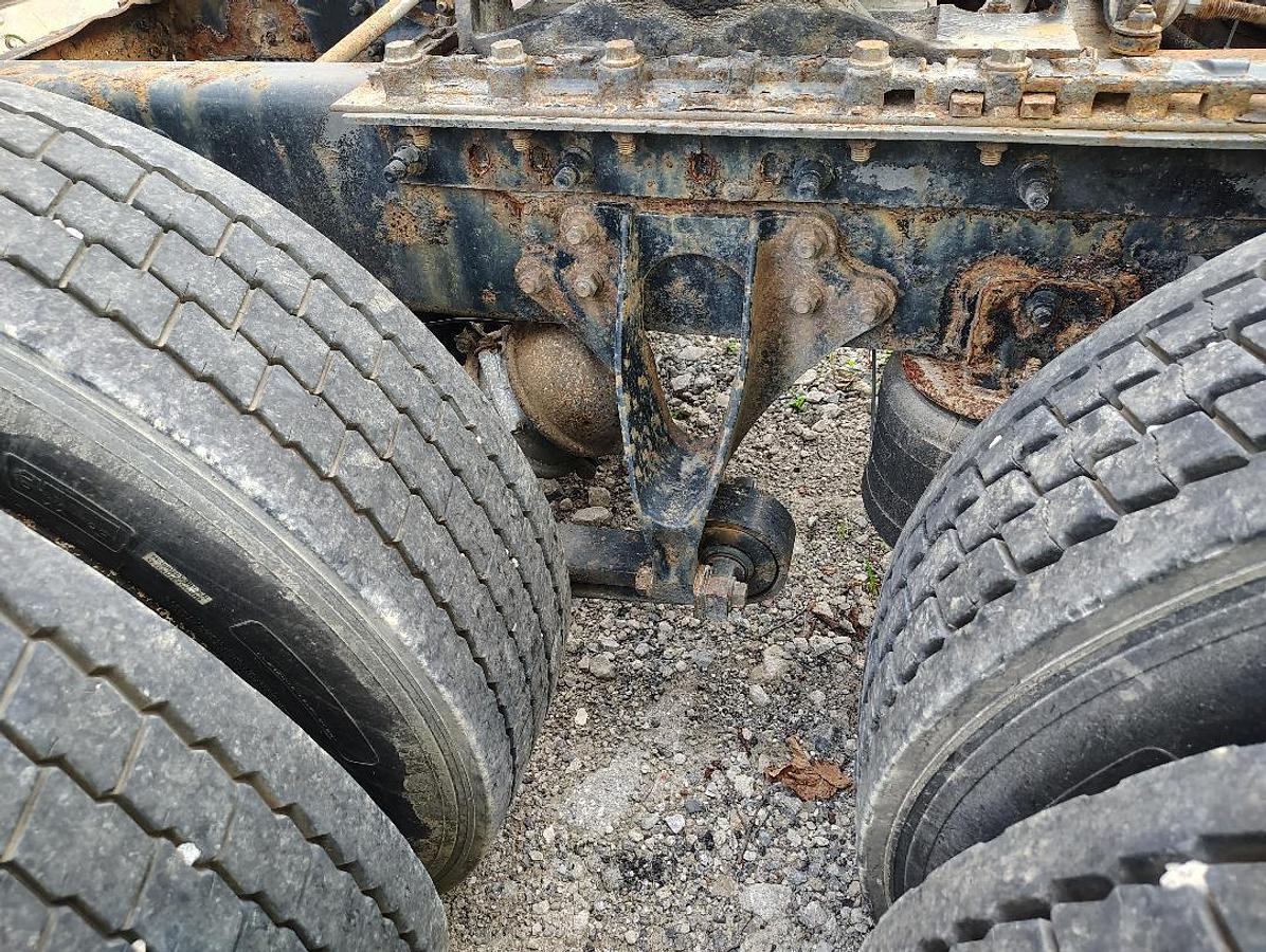 Used 2005 INTERNATIONAL 9900i