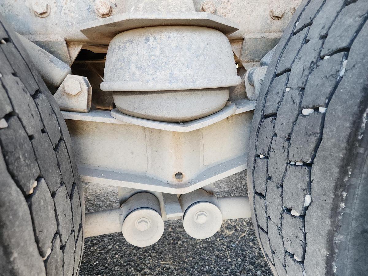 Used 1989 PETERBILT 377