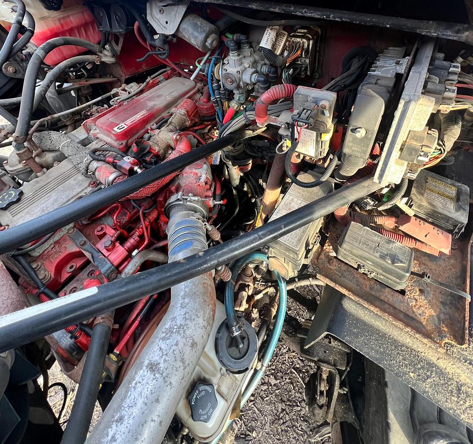 Used 2013 FREIGHTLINER 108SD Dump Truck