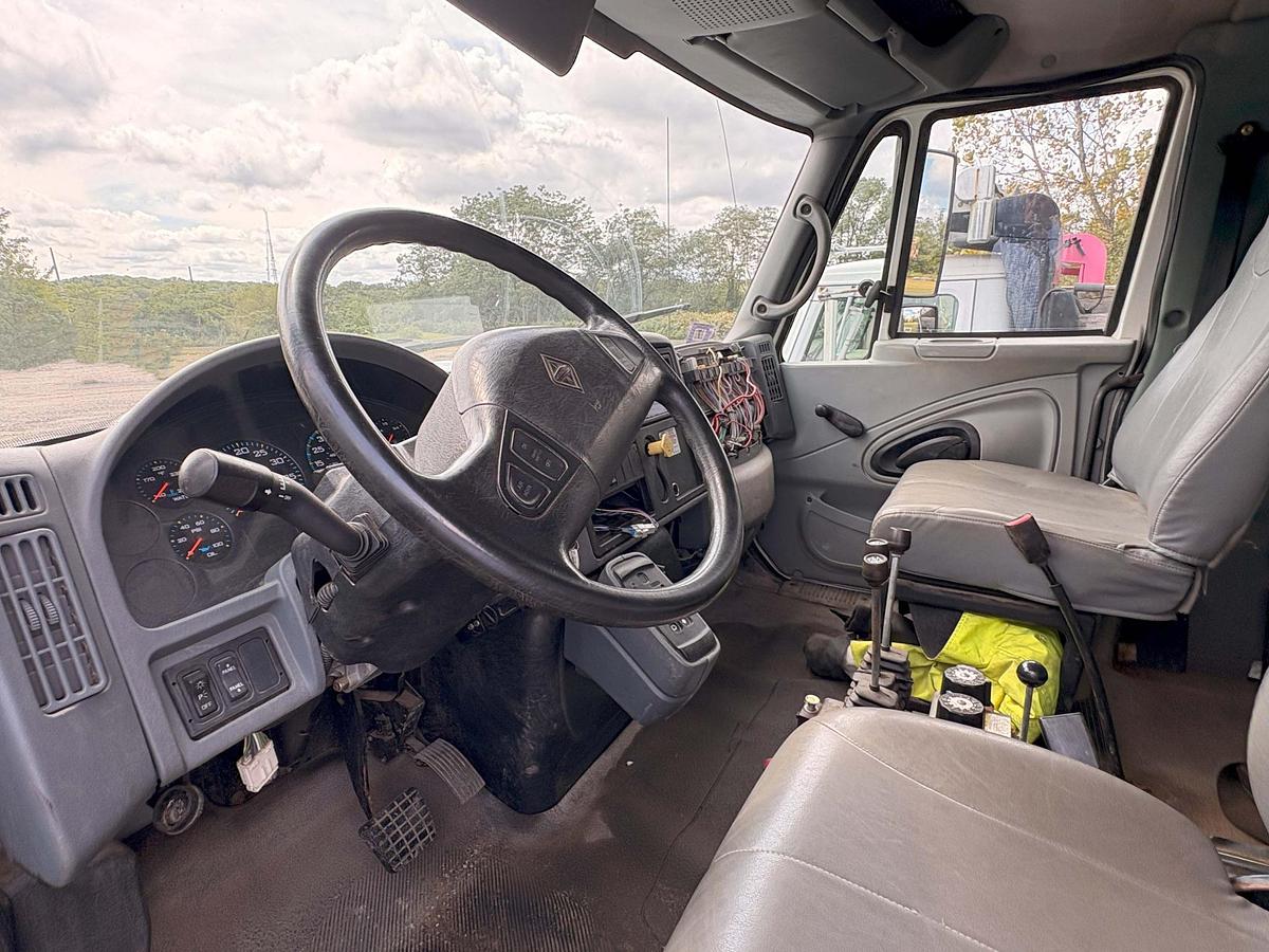 Used 2004 INTERNATIONAL WorkStar 7300