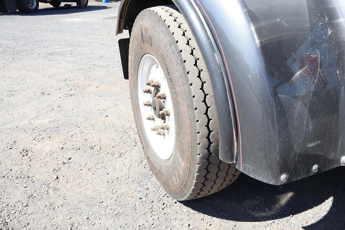 Used 2008 KENWORTH W900