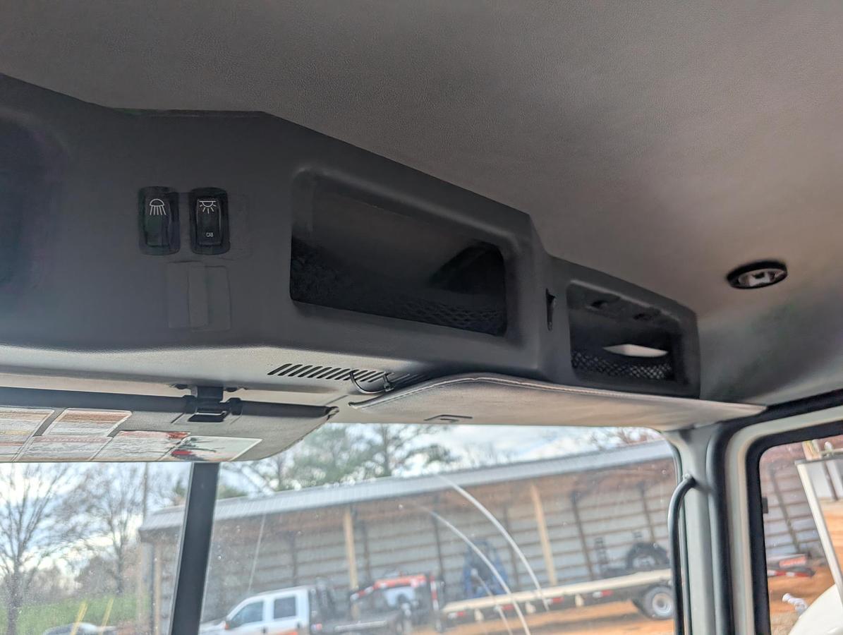 Used 2013 MACK CHU613