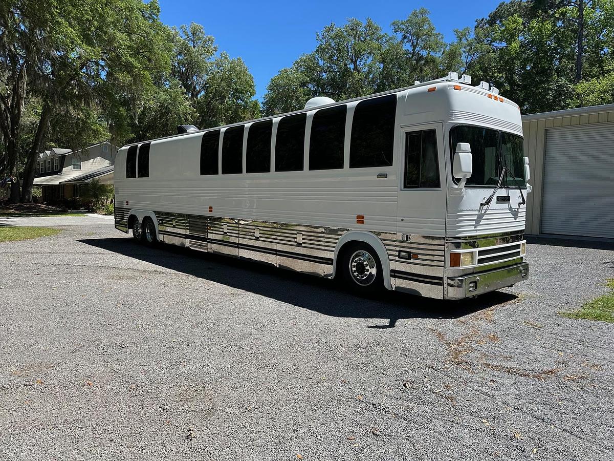Used 1998 PREVOST XL 45' Executive Coach