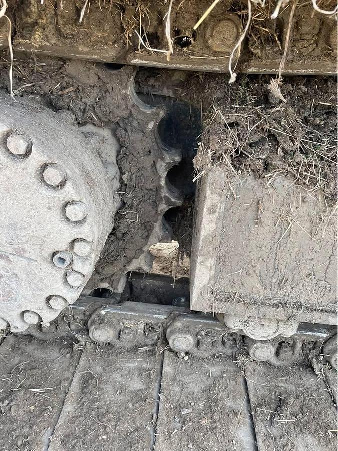 Used 2011 KOMATSU PC200LC-8