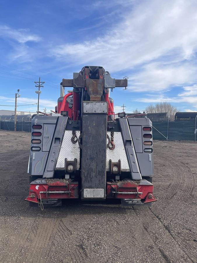 Used 2012 PETERBILT 389