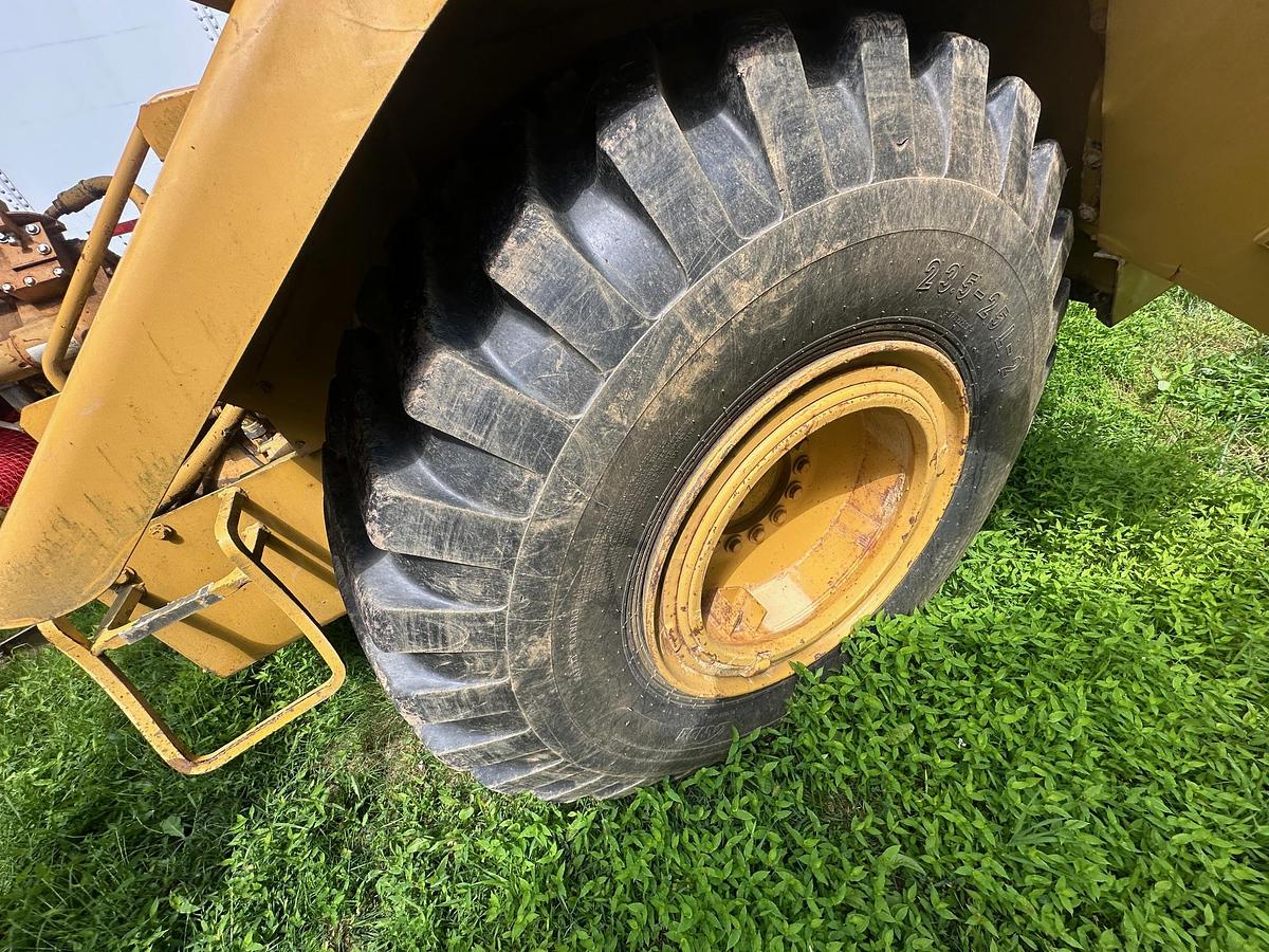 Used 1984 JOHN DEERE 762