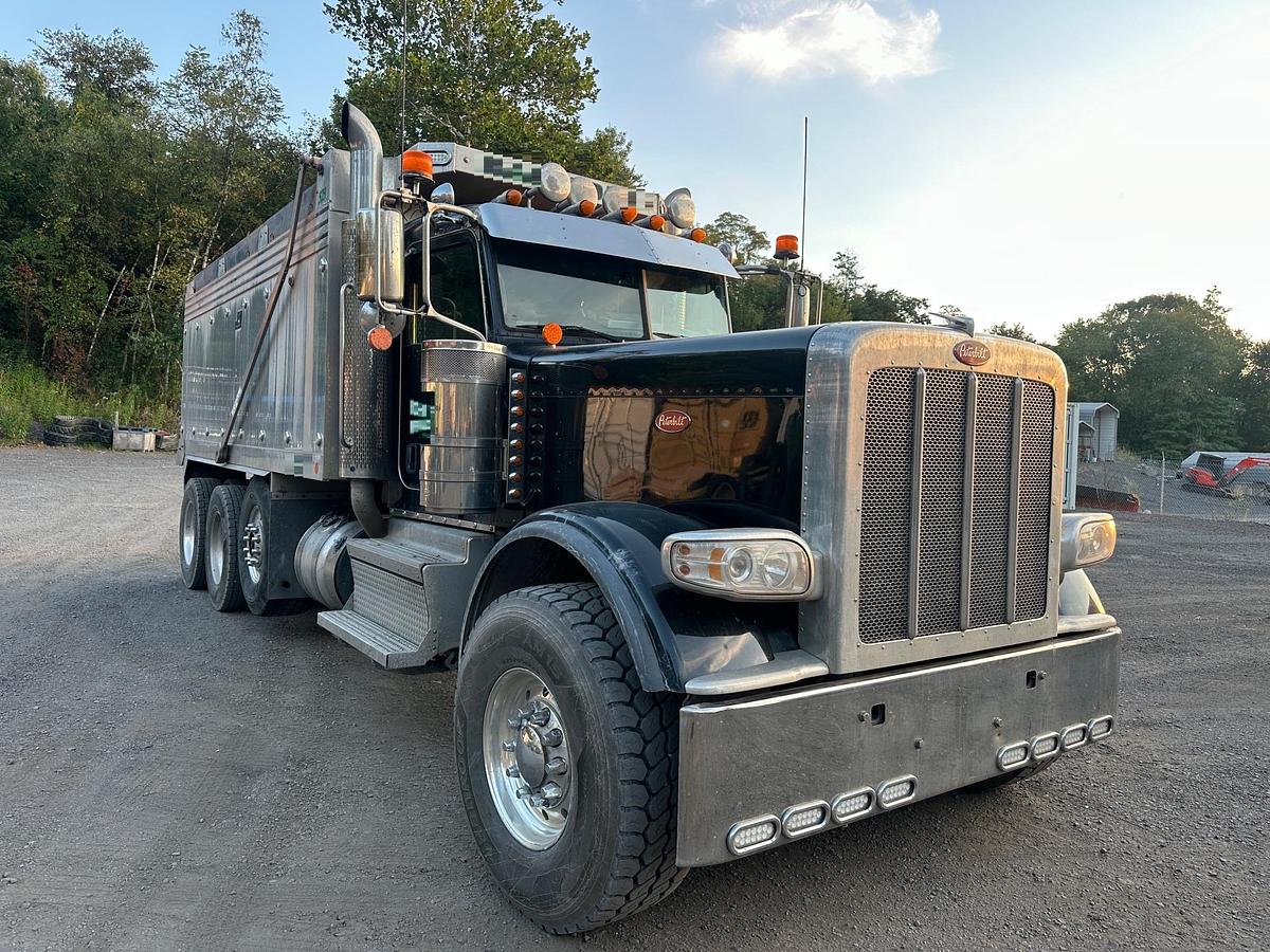 Used 2019 PETERBILT 389L