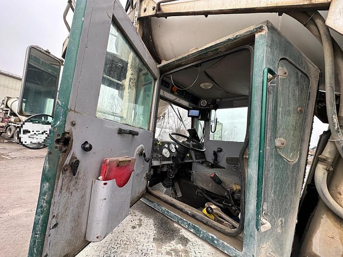 Used 2007 PHOENIX Front Discharge Mixer