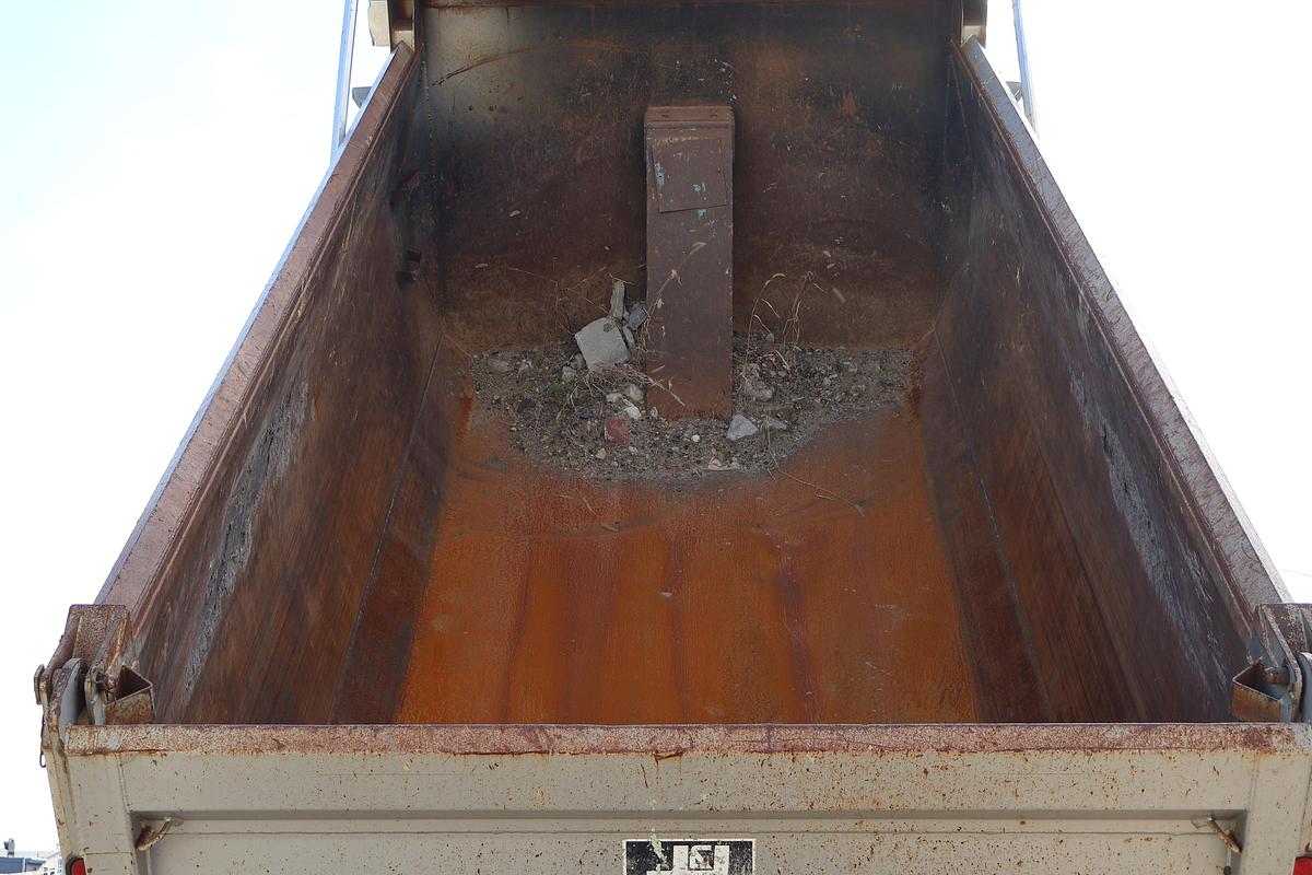 Used 2007 MACK Granite CV713