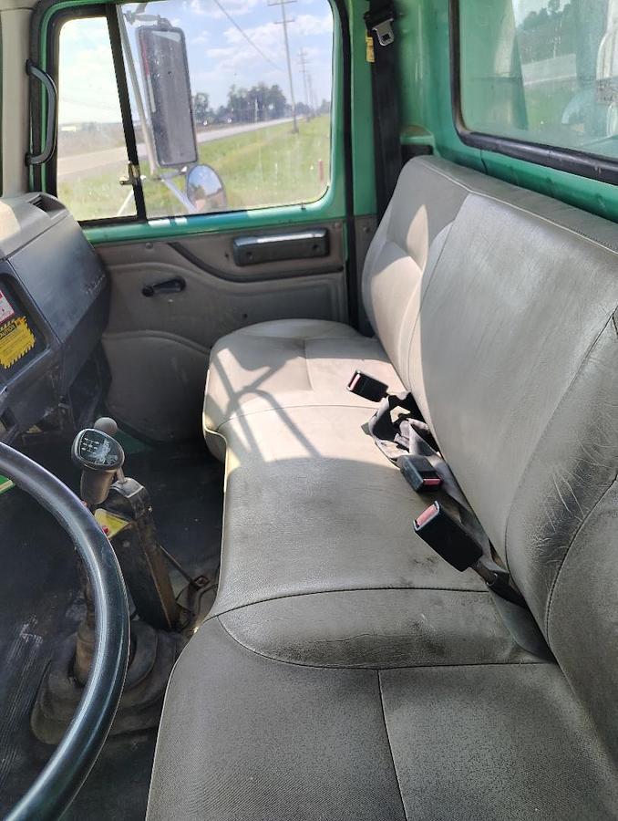 Used 2000 INTERNATIONAL 4700 DT466E