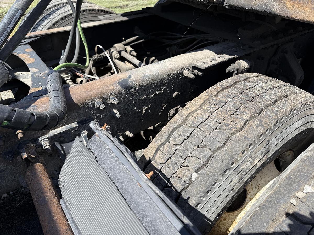 Used 2007 VOLVO VNM64T200