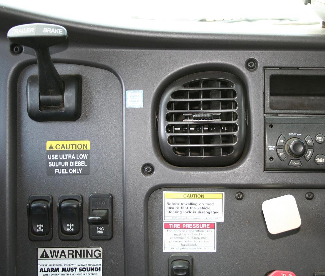 Used 2008 FREIGHTLINER M2