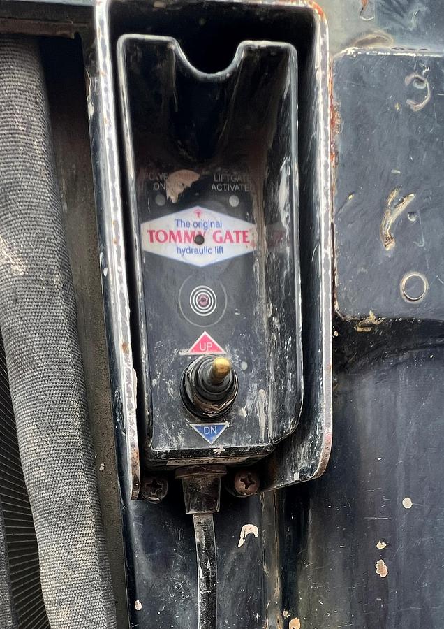 Used 2004 FORD F650 SD