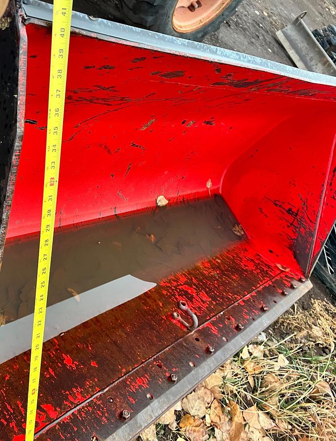 Used 2016 CATERPILLAR 907M