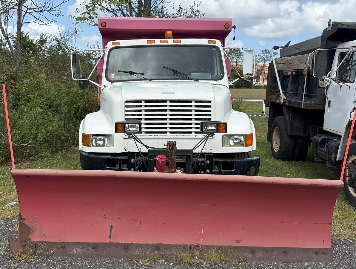Used 1990 INTERNATIONAL 4900