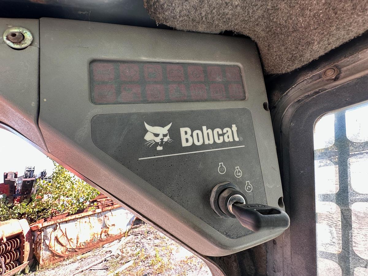 Used 2002 BOBCAT S250