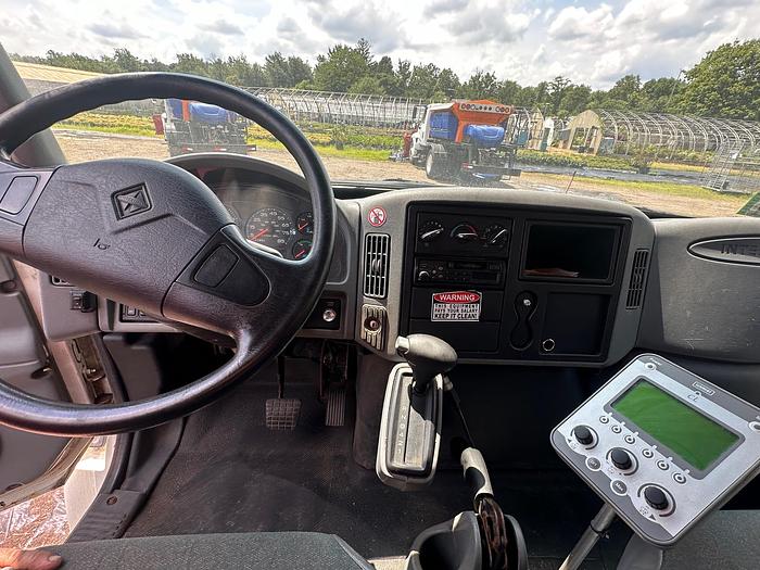 Used 2006 INTERNATIONAL 4300