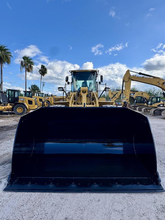 Used 2012 CATERPILLAR 966K