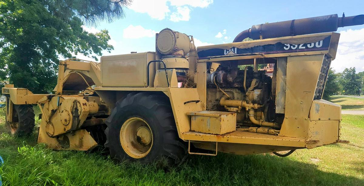 Used 1987 CATERPILLAR SS 250