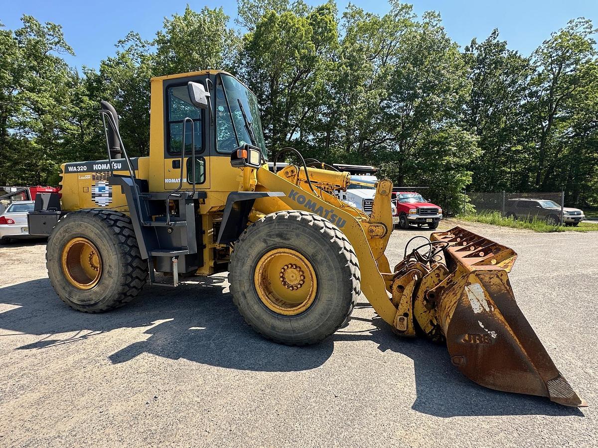 Used 1998 KOMATSU WA320