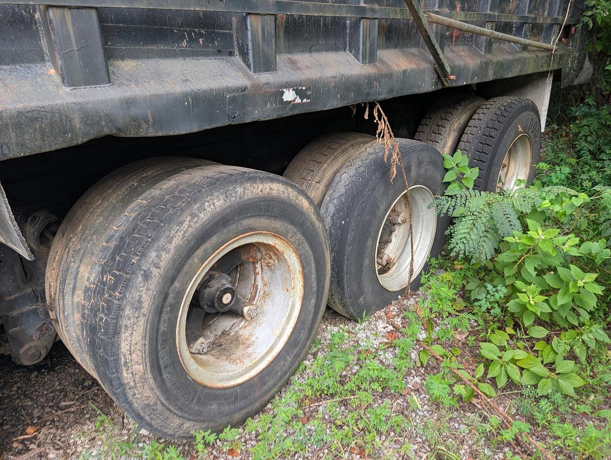 Used 1977 WHITE 6V92TTA