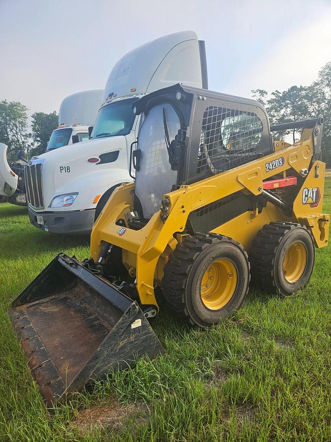 Used 2024 CATERPILLAR 242D-3