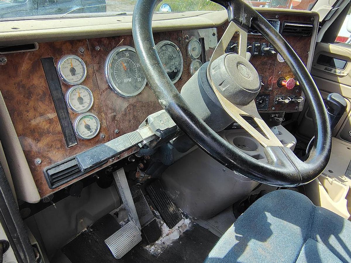 Used 2005 INTERNATIONAL 9400i Eagle