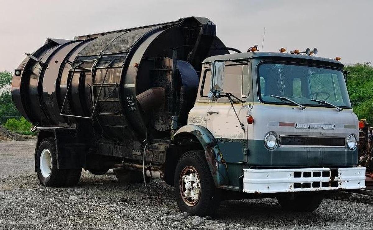 Used 1971 INTERNATIONAL CO1910A