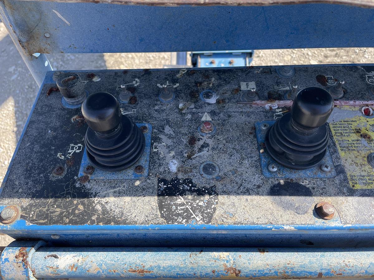 Used 2006 GENIE S-60