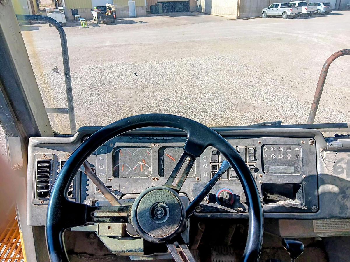 Used 1998 CATERPILLAR 773D