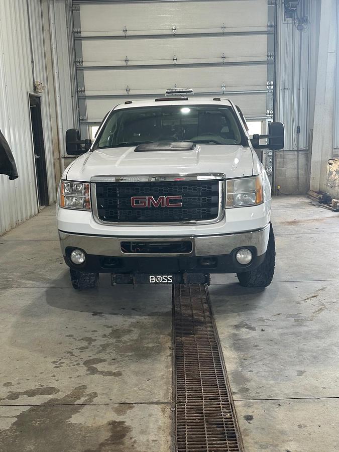 Used 2011 GMC Sierra 3500