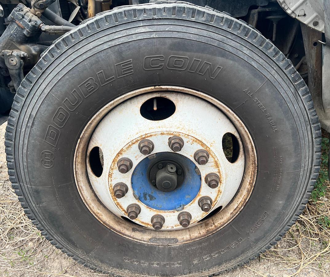 Used 2004 FORD F650 SD