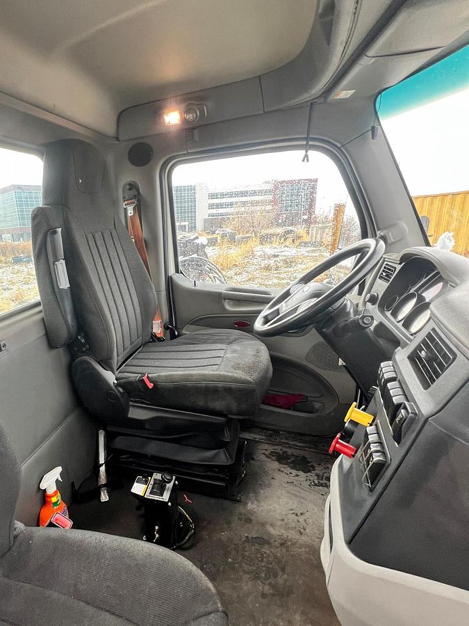 Used 2021 PETERBILT 579