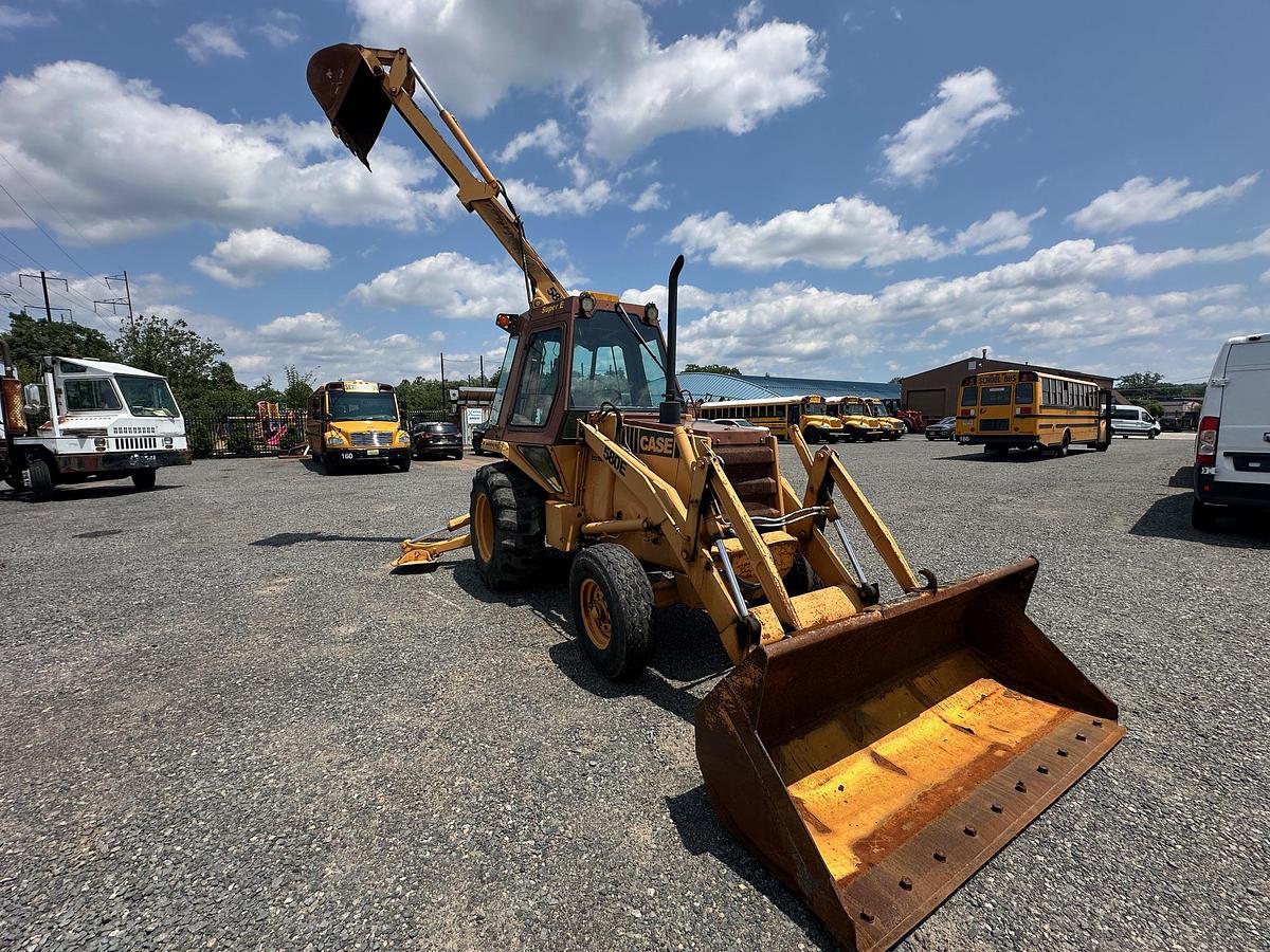 Used 1986 CASE 580E