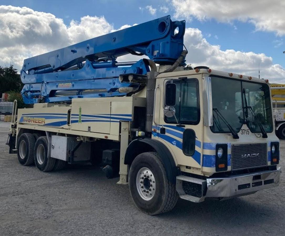 Used 2007 MACK MR688S