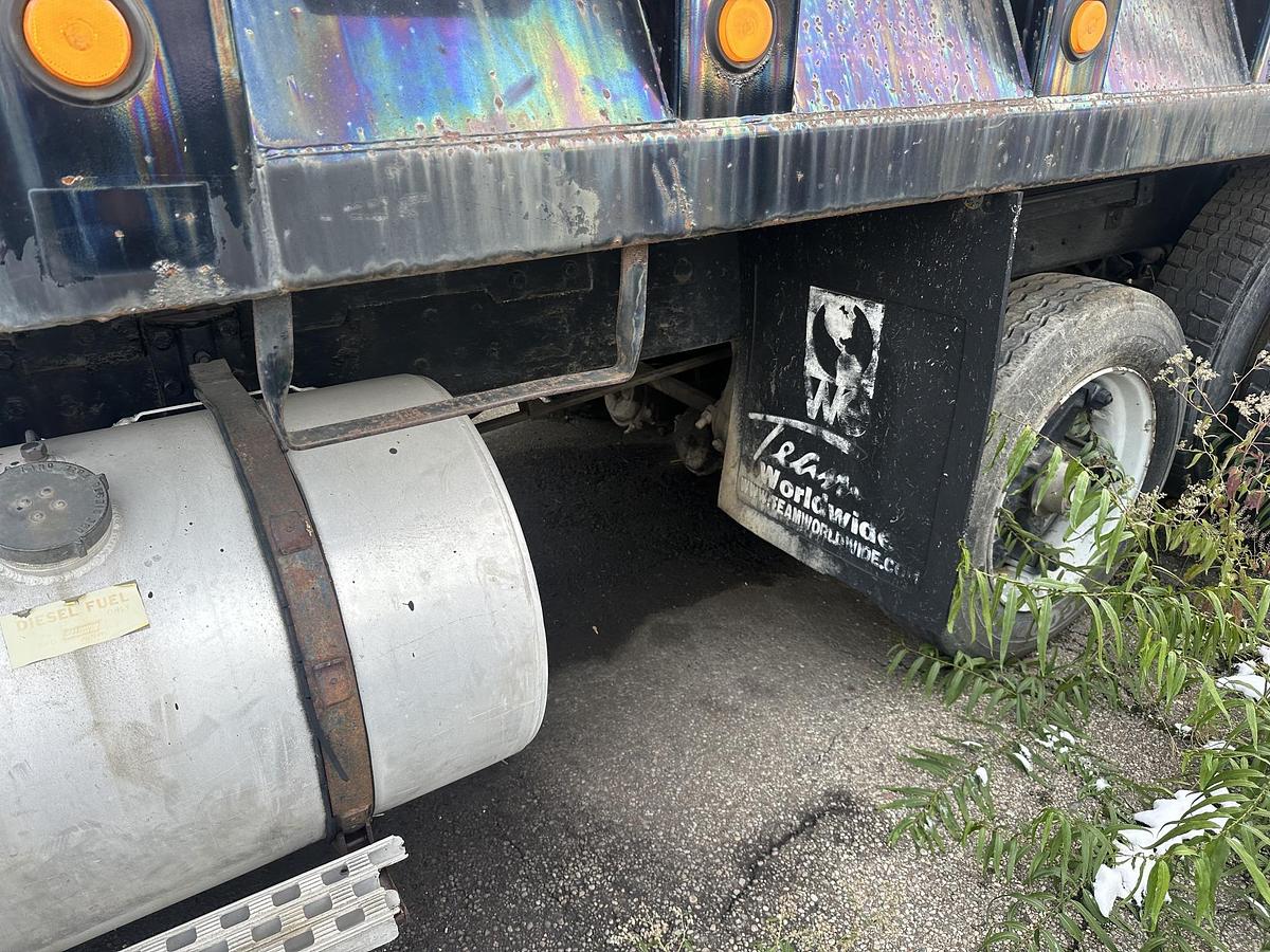 Used 1982 FORD L9000