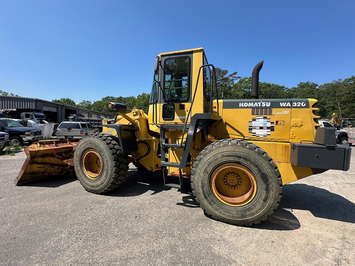 Used 1998 KOMATSU WA320