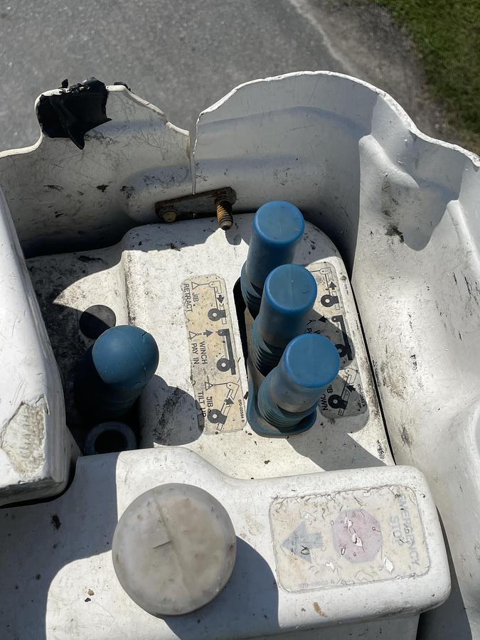 Used 2013 INTERNATIONAL 4300 Utility Bucket