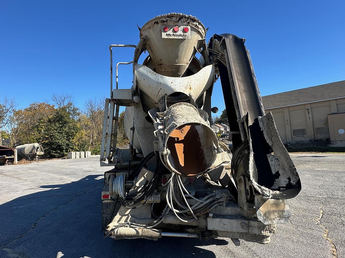 Used 2003 MACK DM690S