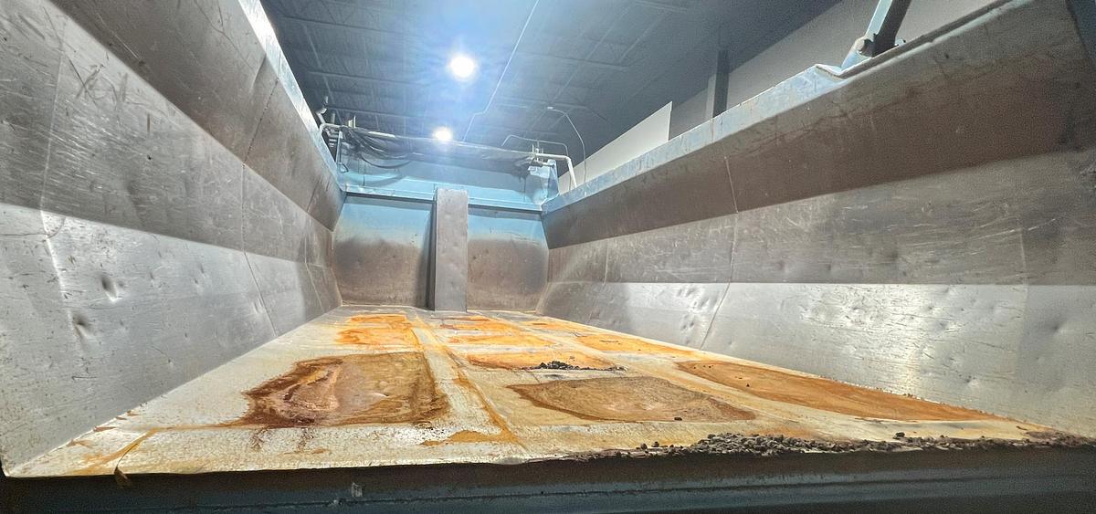 Used 2012 PETERBILT 388 Dump truck