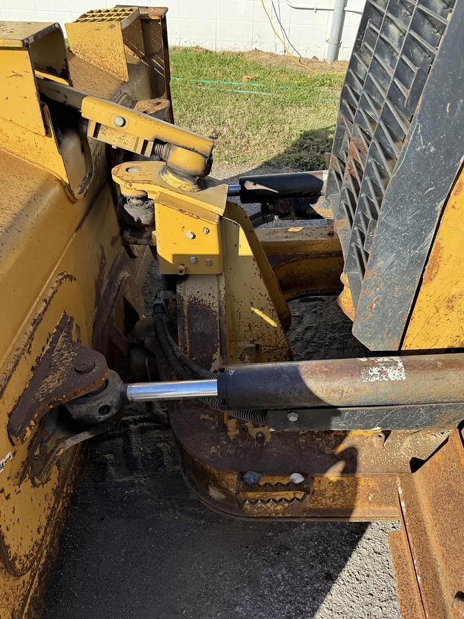 Used 2012 CATERPILLAR D5K2 LGP